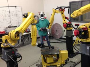 Laboratoire et outils du CCTT CRVI, centre spécialisé en robotique et vision industrielle